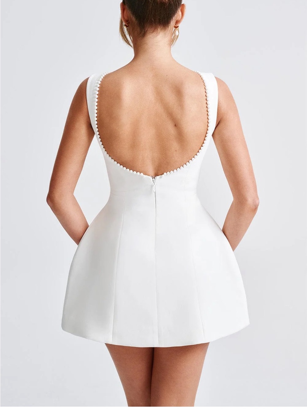 Elegant White Pearl-Trim Wedding Dress for Women - Picture 8 of 8